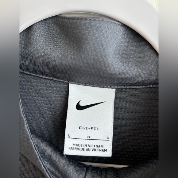 Nike Dri-FIT Quarter-Zip Pullover – Men’s Size Large (L) – Gray - Picture 5 of 5